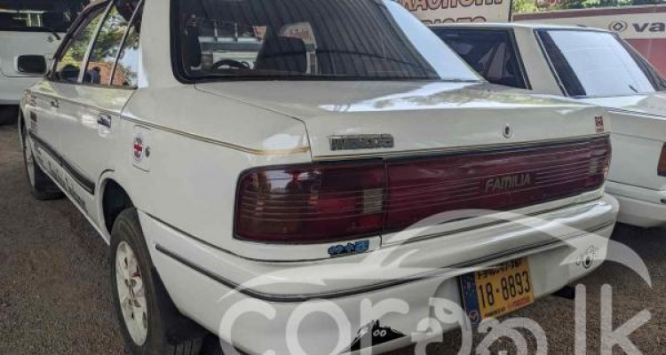MAZDA FAMILIA 1992