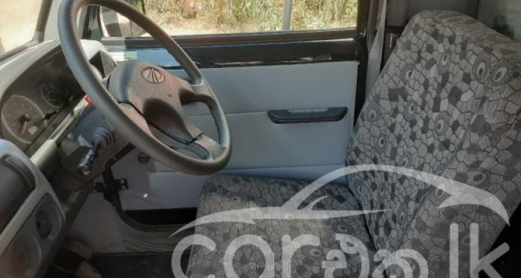 MAHINDRA BOLERO 2018