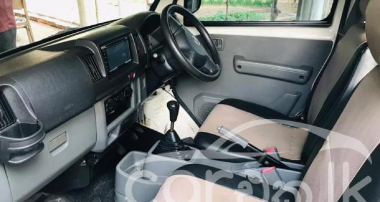 NISSAN CLIPPER 2012
