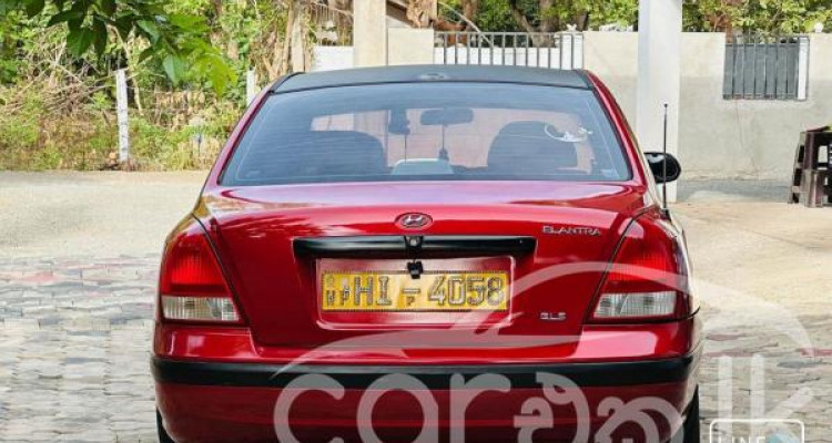 HYUNDAI ELANTRA 2001