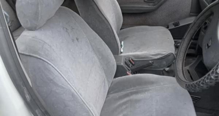 PEUGEOT 405 2001