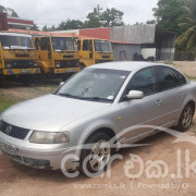 VOLKSWAGEN PASSAT 2000