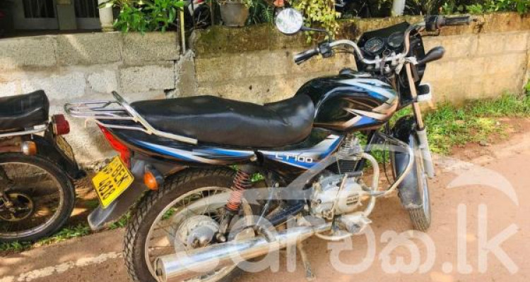 BAJAJ CT100 2016