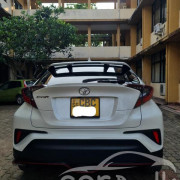 TOYOTA C-HR 2018