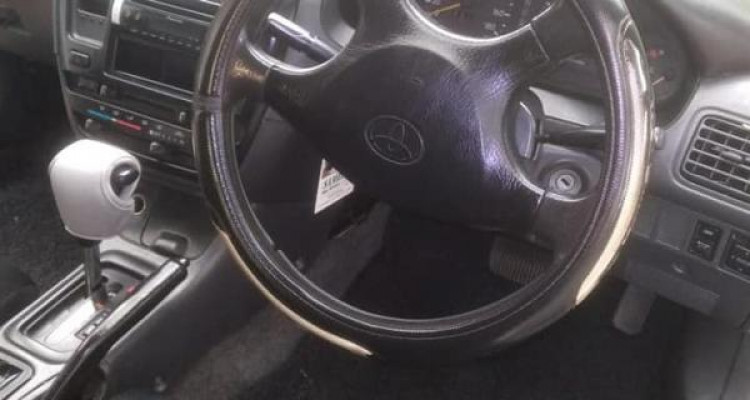 TOYOTA CARINA AT192 1995