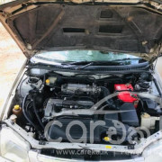 MAZDA FAMILIA 2000