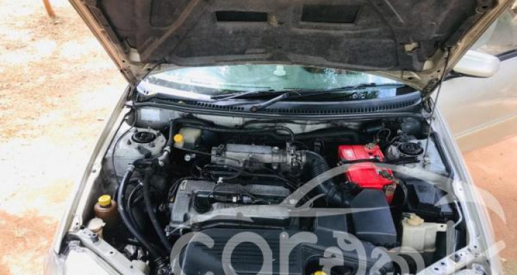MAZDA FAMILIA 2000