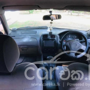 MAZDA FAMILIA 2000