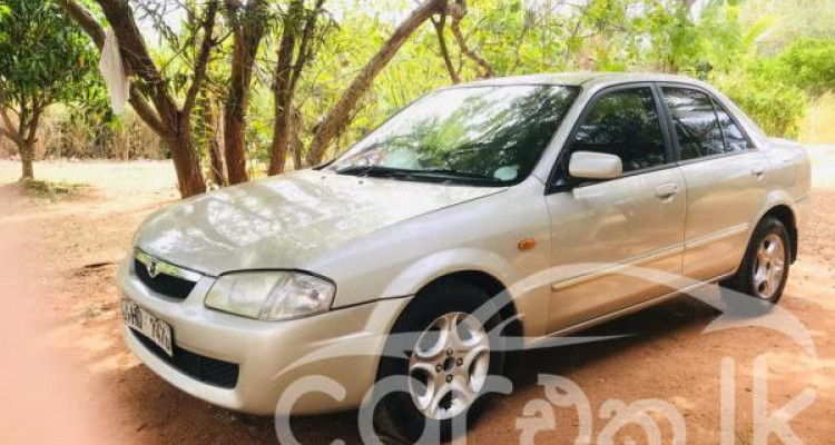 MAZDA FAMILIA 2000