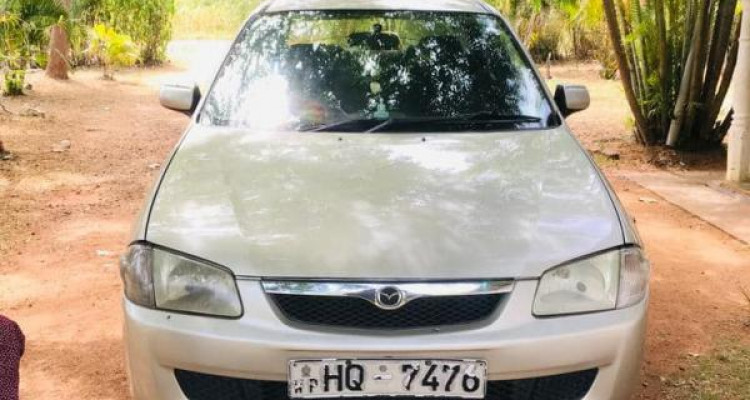 MAZDA FAMILIA 2000