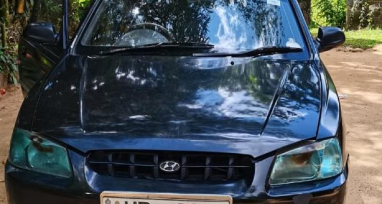 HYUNDAI ACCENT 2003