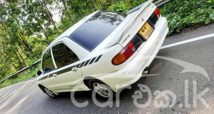 MITSUBISHI LANCER CB8 1993