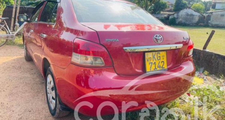 TOYOTA YARIS 2008