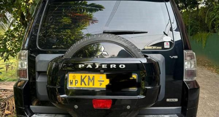 MITSUBISHI MONTERO V6 2010