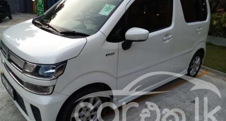 SUZUKI WAGON R PREMIUM 2017