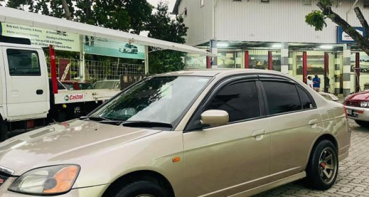 HONDA CIVIC ES8 2002