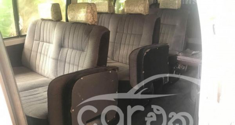 TOYOTA HIACE LH113 1995