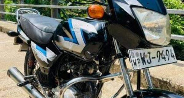 BAJAJ CT100 2011