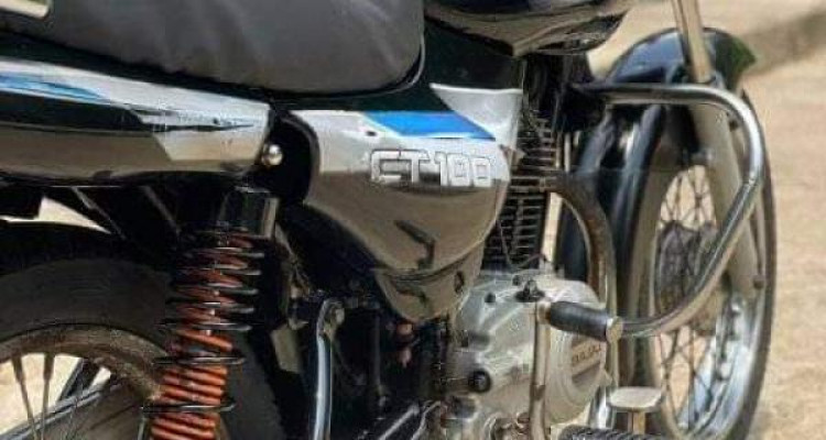 BAJAJ CT100 2011