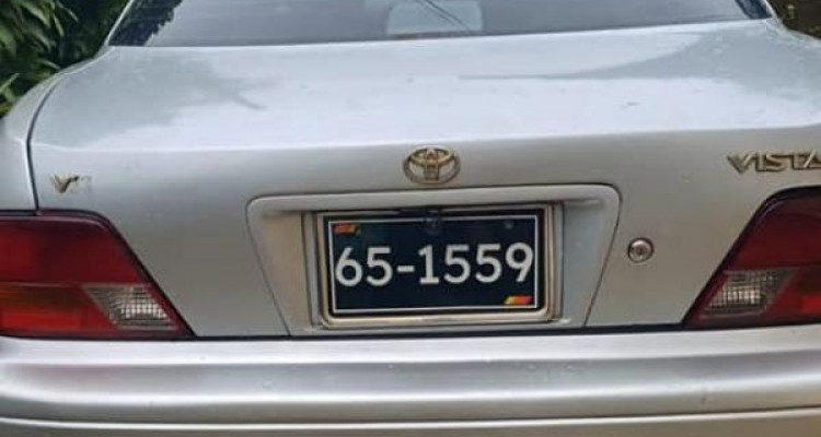 TOYOTA VISTA 1995