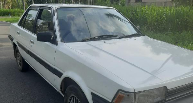 TOYOTA CARINA 1987