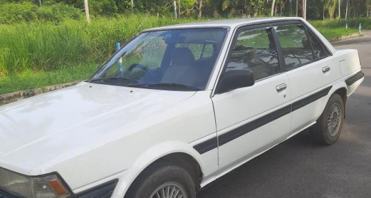 TOYOTA CARINA 1987
