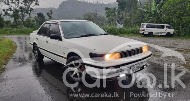 NISSAN BLUEBIRD SU12 1992