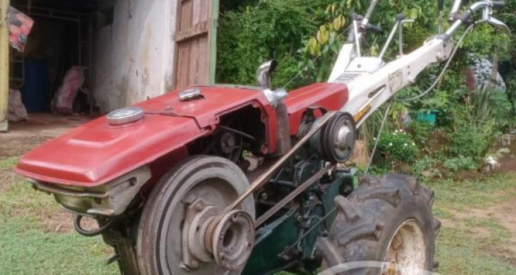KUBOTA K700 1999