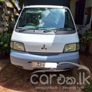 MITSUBISHI MINICAB 2000