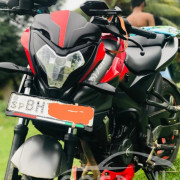 BAJAJ PULSAR NS200 2019