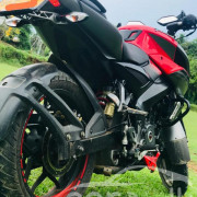 BAJAJ PULSAR NS200 2019