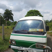 TOYOTA HIACE LH40 1981