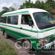 TOYOTA HIACE LH40 1981
