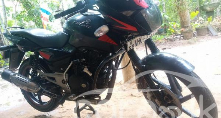 BAJAJ PULSAR 150 2010