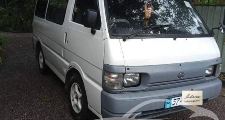 MAZDA BONGO 1990