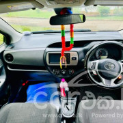 TOYOTA VITZ 2016