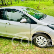 TOYOTA VITZ 2016