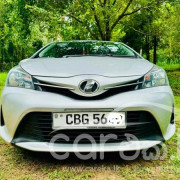 TOYOTA VITZ 2016