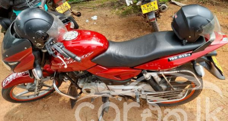 BAJAJ PULSAR 150 2009