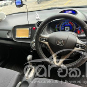 HONDA INSIGHT 2011