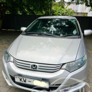 HONDA INSIGHT 2011