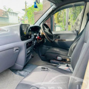 TOYOTA NOAH KR42 2001