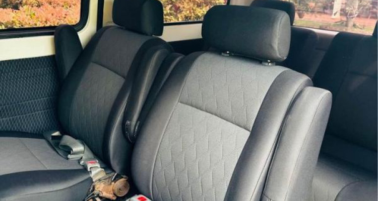 TOYOTA NOAH KR42 2001