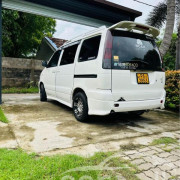TOYOTA NOAH KR42 2001