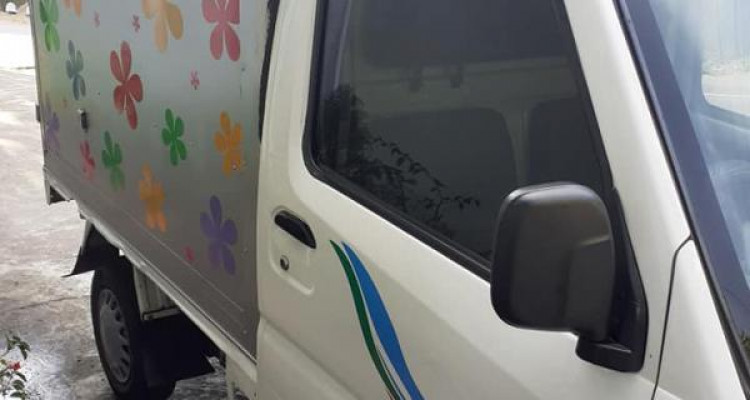 MITSUBISHI MINICAB 1999