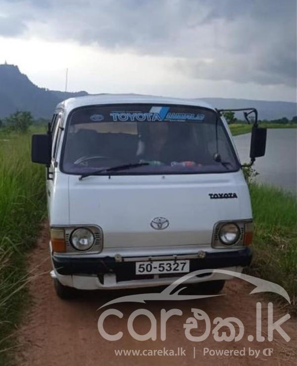 TOYOTA HIACE LH30 1981
