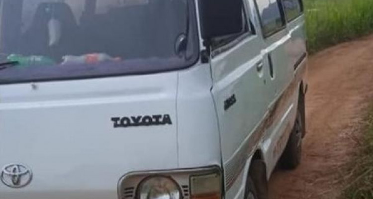 TOYOTA HIACE LH30 1981