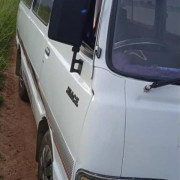 TOYOTA HIACE LH30 1981
