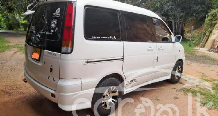 TOYOTA NOAH KR42 1998