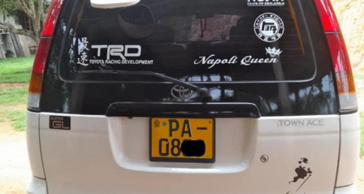 TOYOTA NOAH KR42 1998